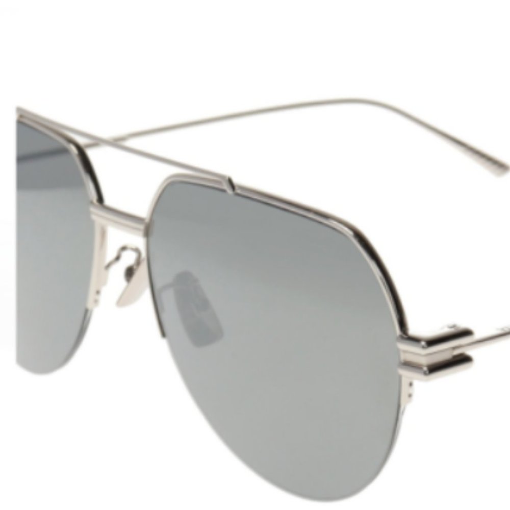 BOTTEGA VENETA SUNGLASSES WITH LOGO MSRP$480 BV1046S 004 in Silver Flash - Picture 5 of 6